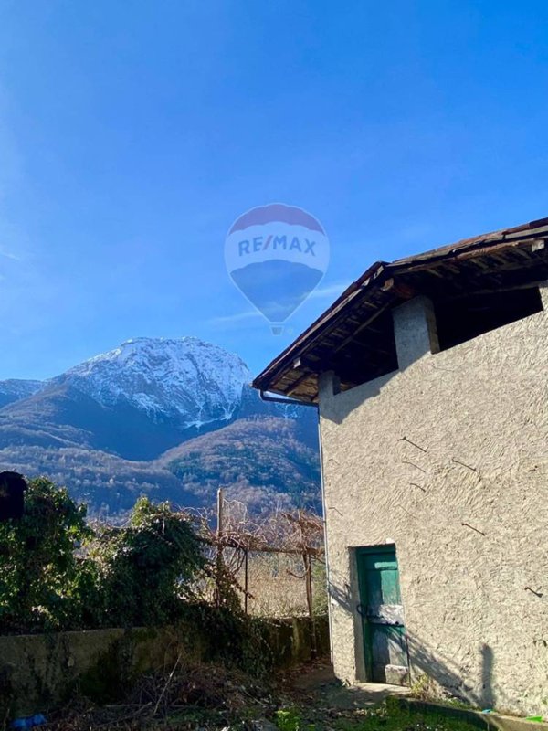 casa indipendente in vendita a Primaluna