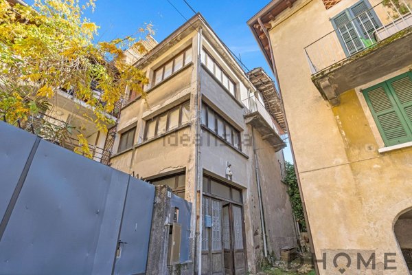 casa semindipendente in vendita a Primaluna