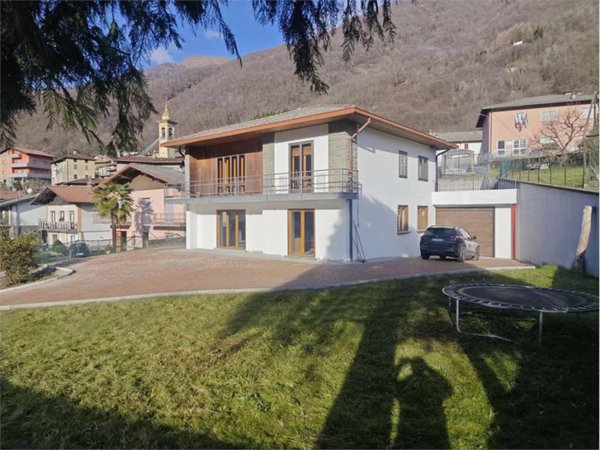 casa indipendente in vendita a Primaluna