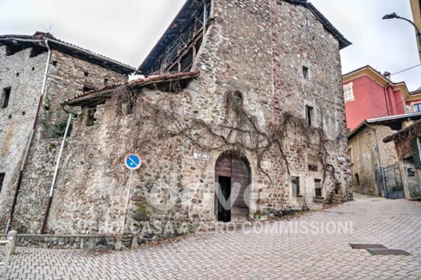 casa indipendente in vendita a Primaluna