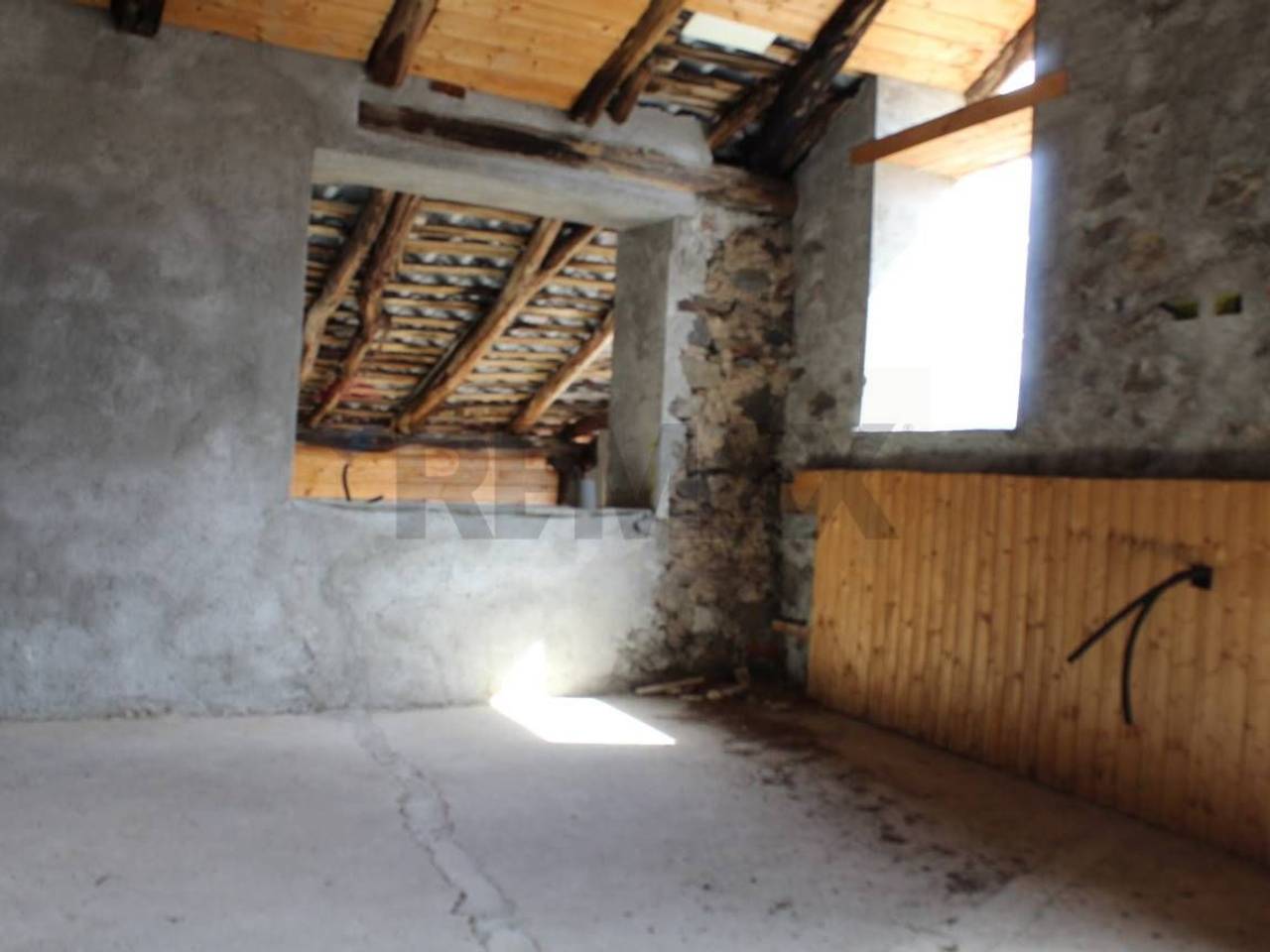 casa indipendente in vendita a Primaluna in zona Vimogno