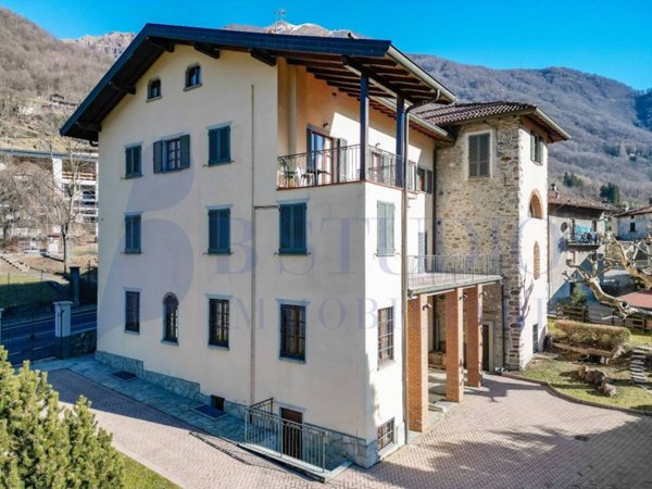 intera palazzina in vendita a Primaluna