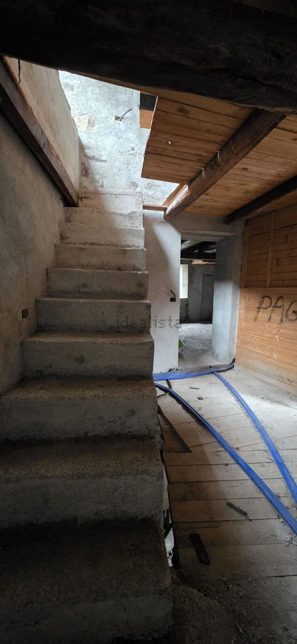 casa indipendente in vendita a Primaluna