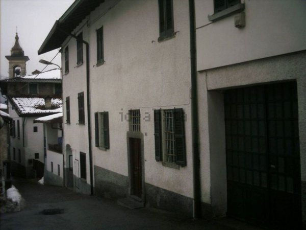 casa semindipendente in vendita a Primaluna