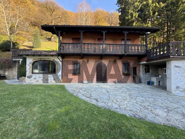 casa indipendente in vendita a Primaluna