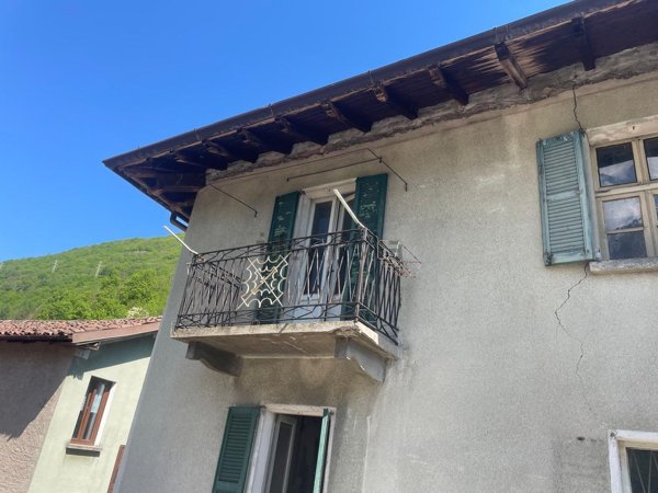 appartamento in vendita a Primaluna in zona Cortabbio