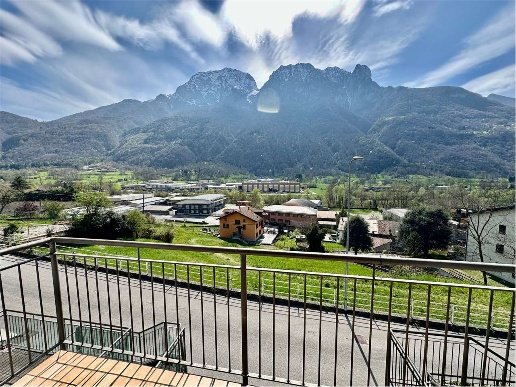 appartamento in vendita a Primaluna in zona Cortabbio