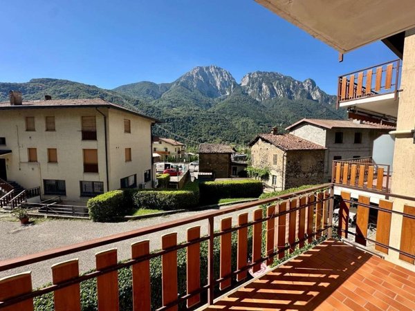 appartamento in vendita a Primaluna in zona Cortabbio