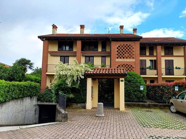 appartamento in vendita a Robbiate