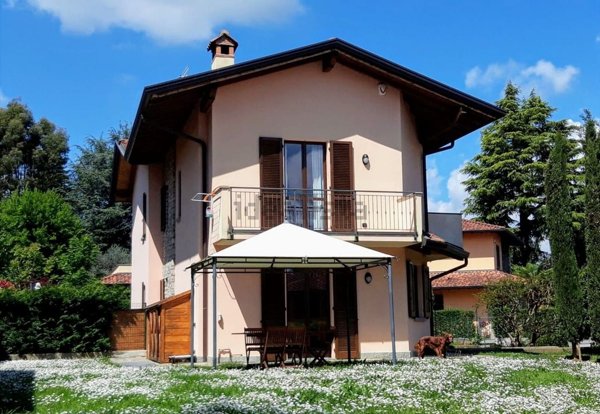 casa indipendente in vendita a Robbiate