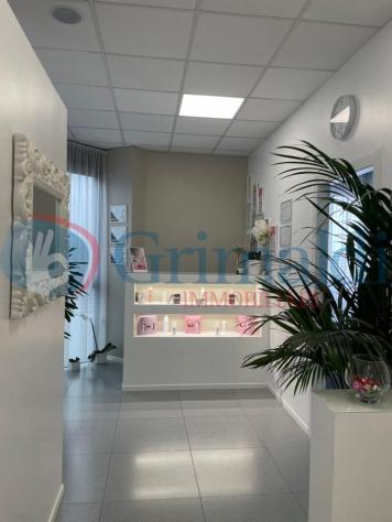 negozio in vendita a Robbiate