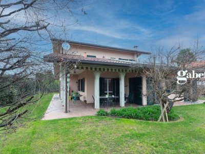 casa indipendente in vendita a Robbiate