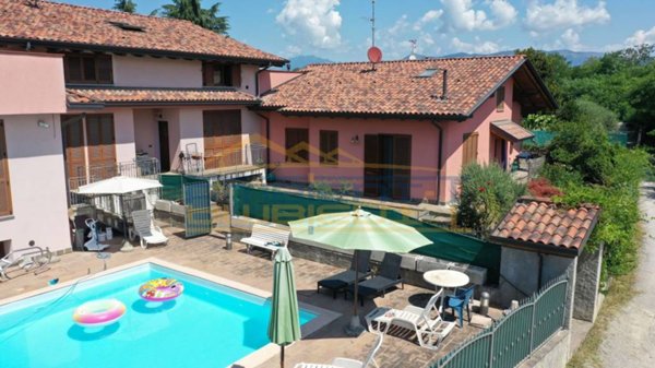 casa indipendente in vendita a Robbiate
