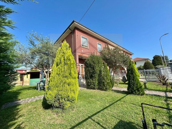 appartamento in vendita a Robbiate