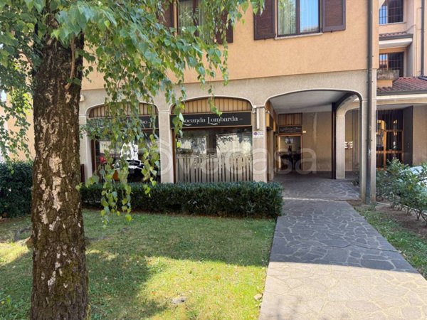 negozio in vendita a Robbiate