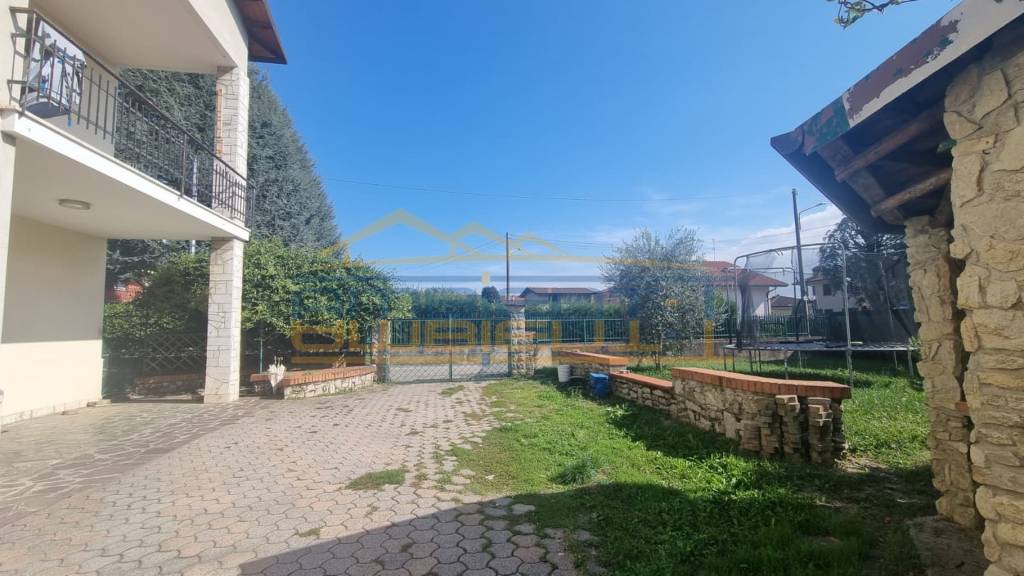 casa indipendente in vendita a Robbiate
