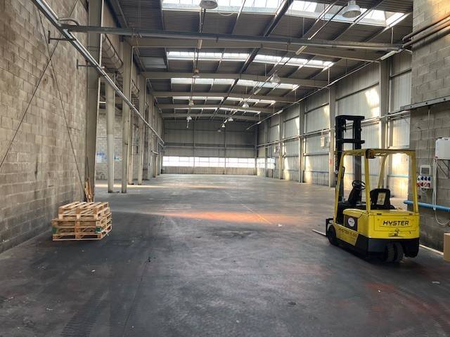 capannone in vendita a Robbiate