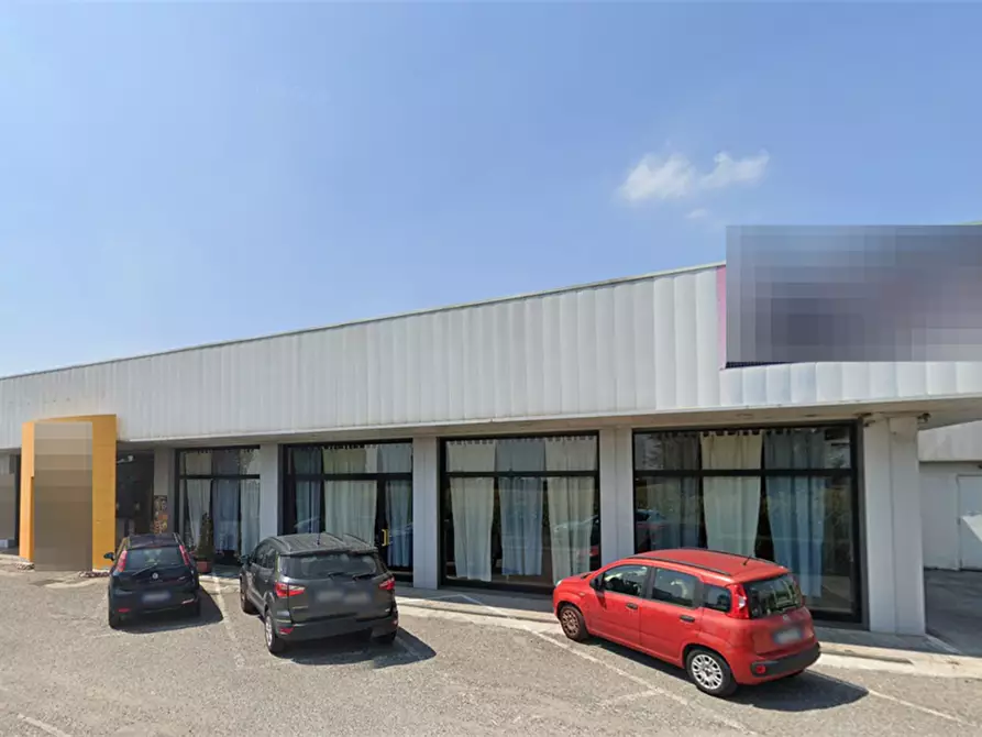 locale di sgombero in vendita a Robbiate