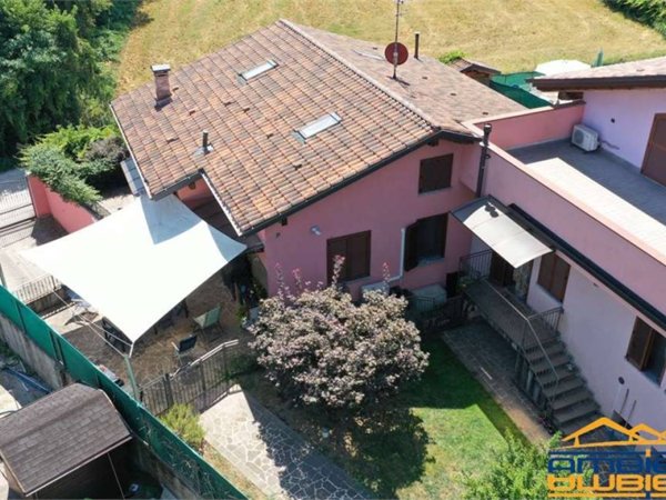 casa indipendente in vendita a Robbiate