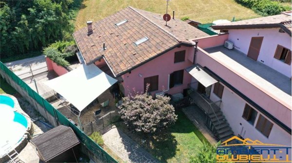 casa indipendente in vendita a Robbiate