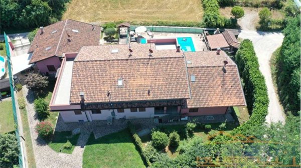 casa indipendente in vendita a Robbiate