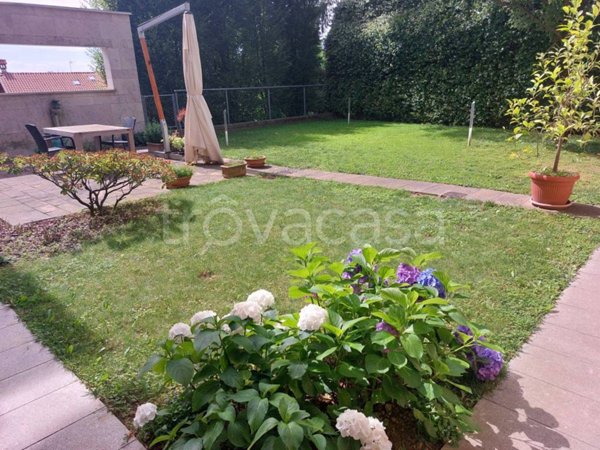 appartamento in vendita a Robbiate