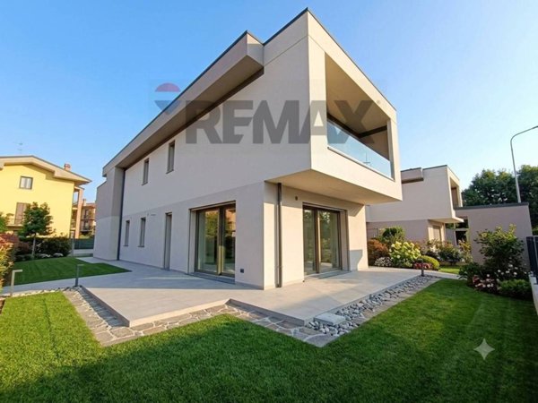 appartamento in vendita a Robbiate