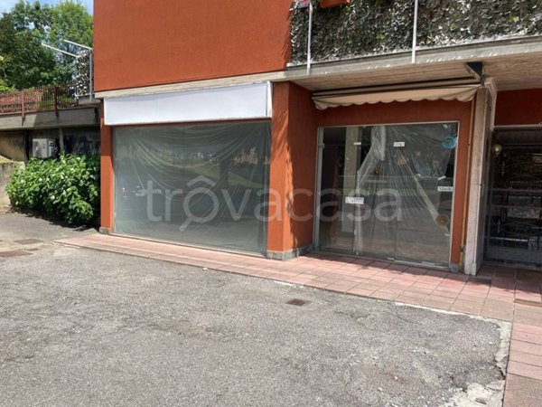 negozio in vendita a Robbiate