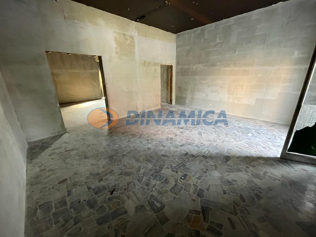 locale commerciale in vendita a Robbiate