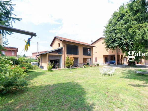 casa indipendente in vendita a Robbiate