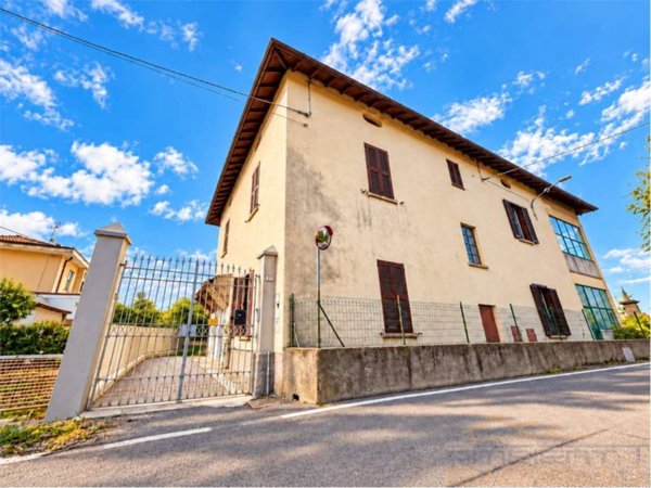 casa indipendente in vendita a Robbiate