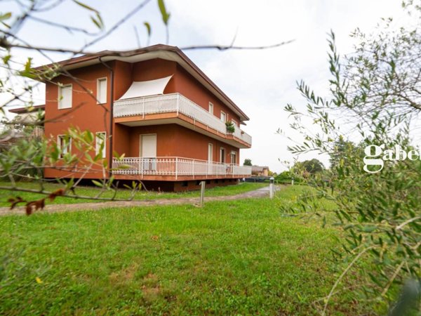 appartamento in vendita a Robbiate