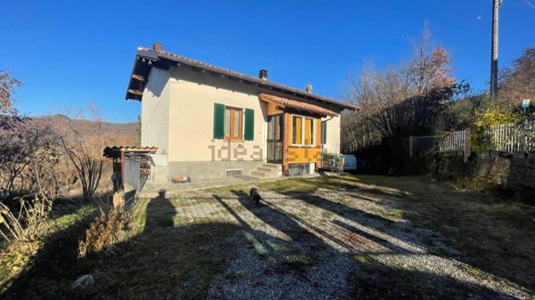 appartamento in vendita a Fabbrica Curone