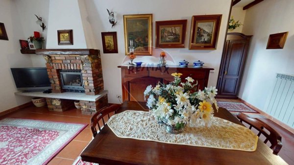 appartamento in vendita a Fabbrica Curone in zona Caldirola