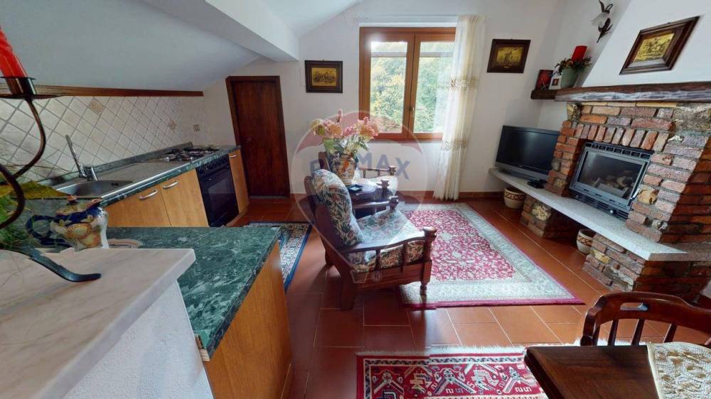 appartamento in vendita a Fabbrica Curone in zona Caldirola