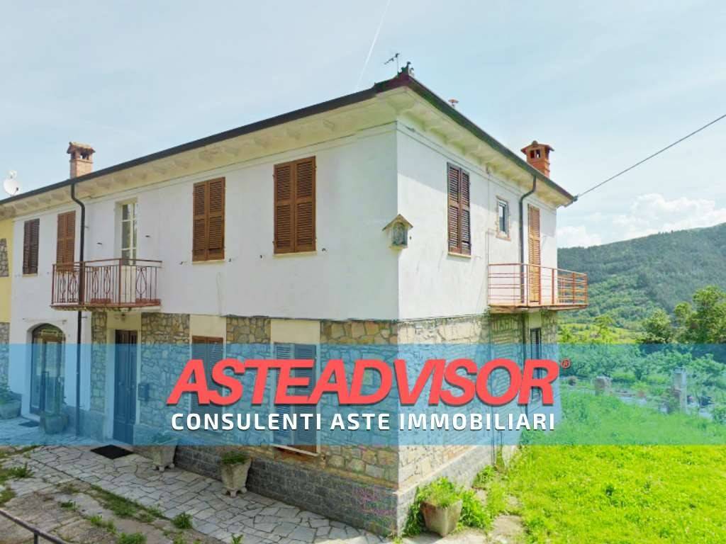 casa indipendente in vendita a Fabbrica Curone in zona Garadassi