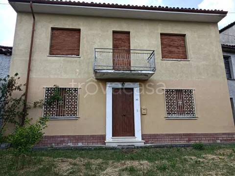 casa indipendente in vendita a Fabbrica Curone in zona Garadassi