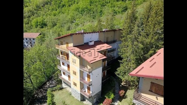 appartamento in vendita a Fabbrica Curone in zona Caldirola