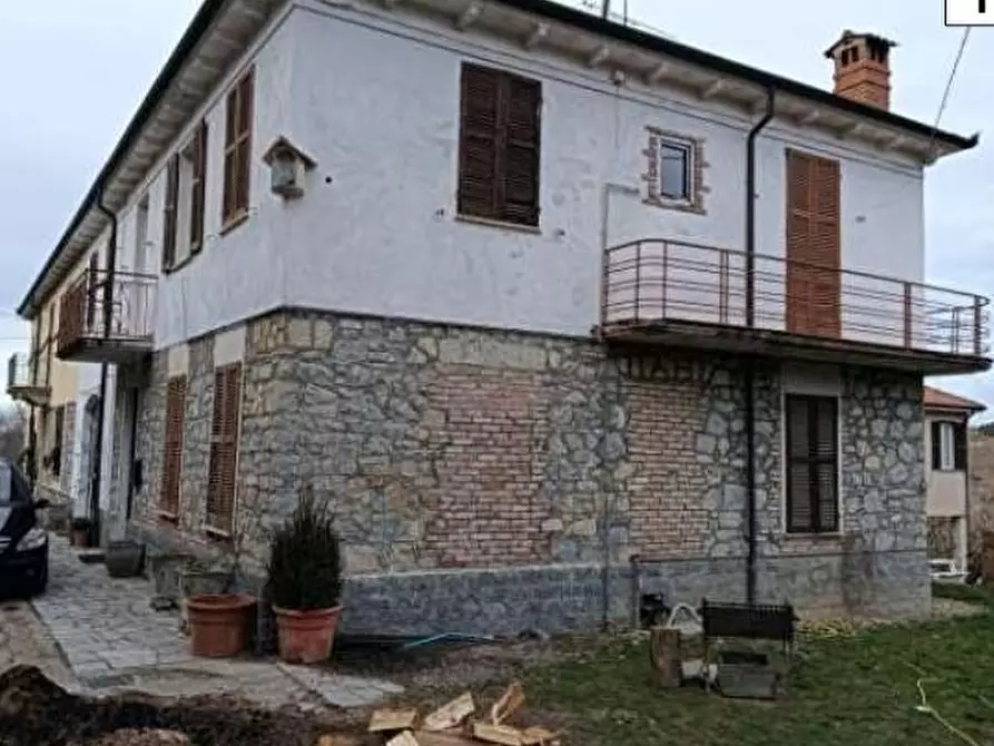 casa indipendente in vendita a Fabbrica Curone in zona Garadassi