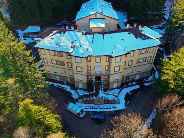 appartamento in vendita a Fabbrica Curone in zona Caldirola