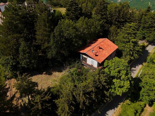 casa indipendente in vendita a Fabbrica Curone in zona Caldirola
