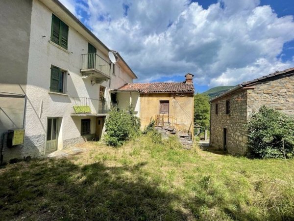 casa semindipendente in vendita a Fabbrica Curone in zona Montecapraro