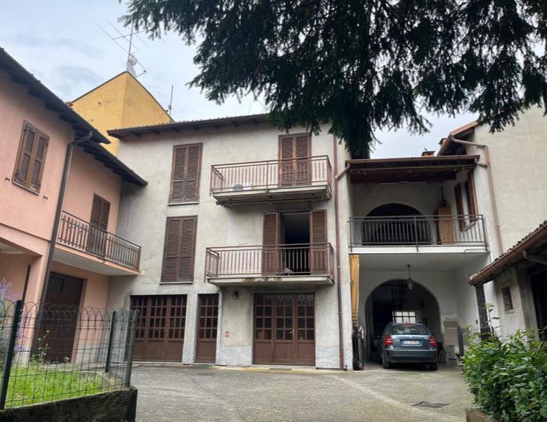 casa indipendente in vendita a Rogeno