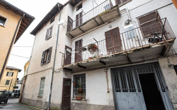 casa indipendente in vendita a Rogeno