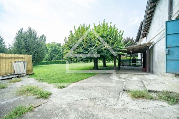 appartamento in vendita a Rogeno