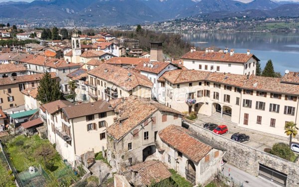casale in vendita a Rogeno in zona Casletto