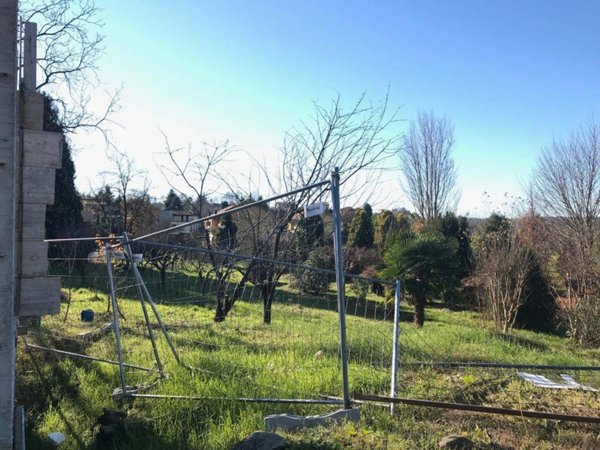 casa indipendente in vendita a Rogeno