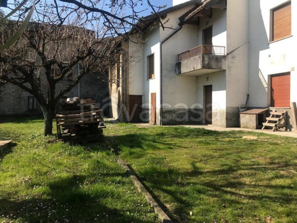 casa indipendente in vendita a Rogeno