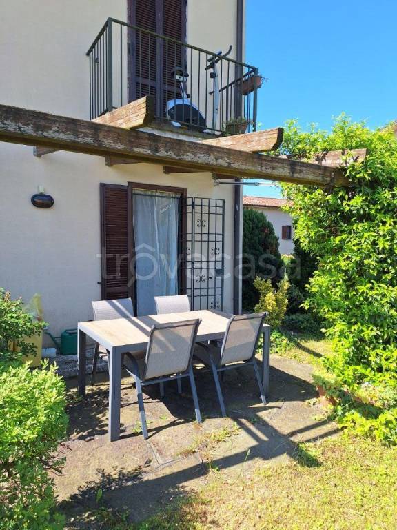 casa indipendente in vendita a Rogeno