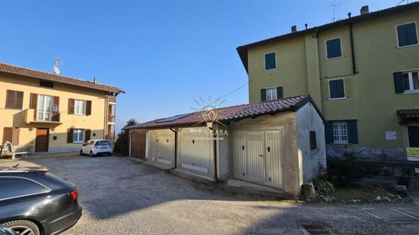 appartamento in vendita a Rogeno